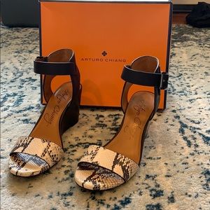 Arturo Chiang Snake Print Wedges
